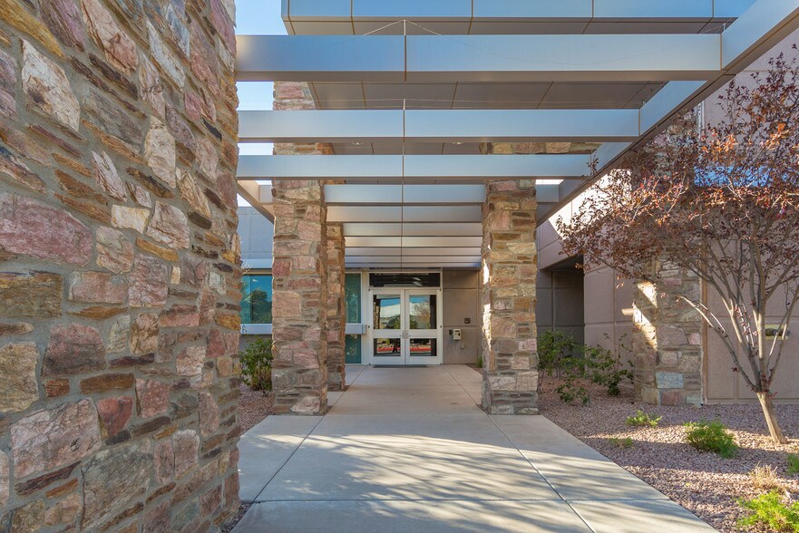 More Photos Of 2005 E Technology Cir, Tempe Industrial For Lease