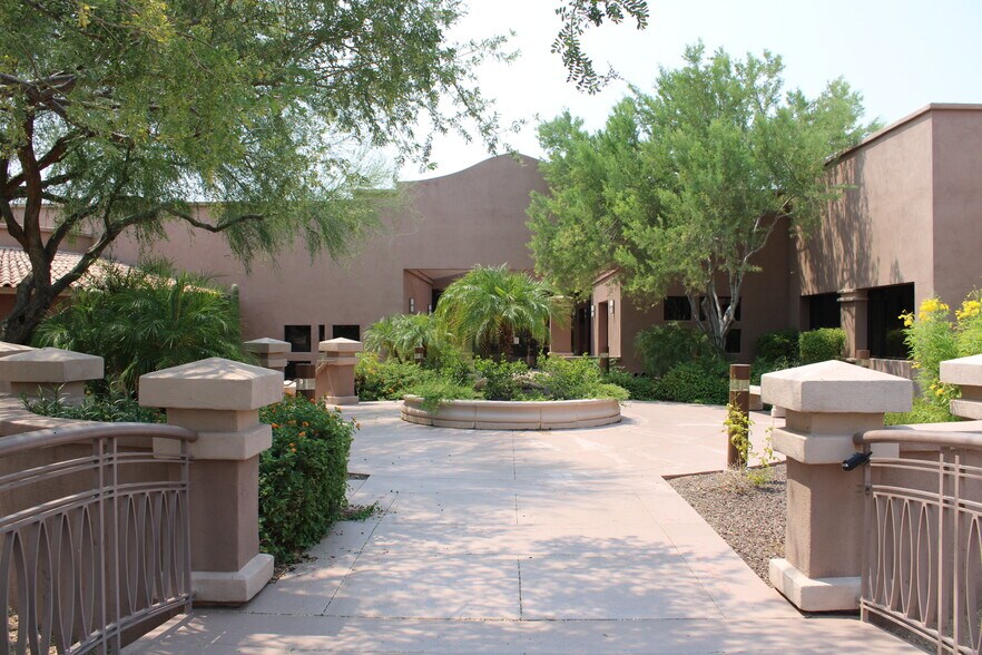 More Photos Of 8525 E Pinnacle Peak Rd, Scottsdale Office For Lease