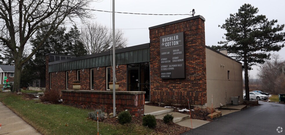 More Photos Of 1535 E Racine Ave, Waukesha Loft Creative Space For Sale