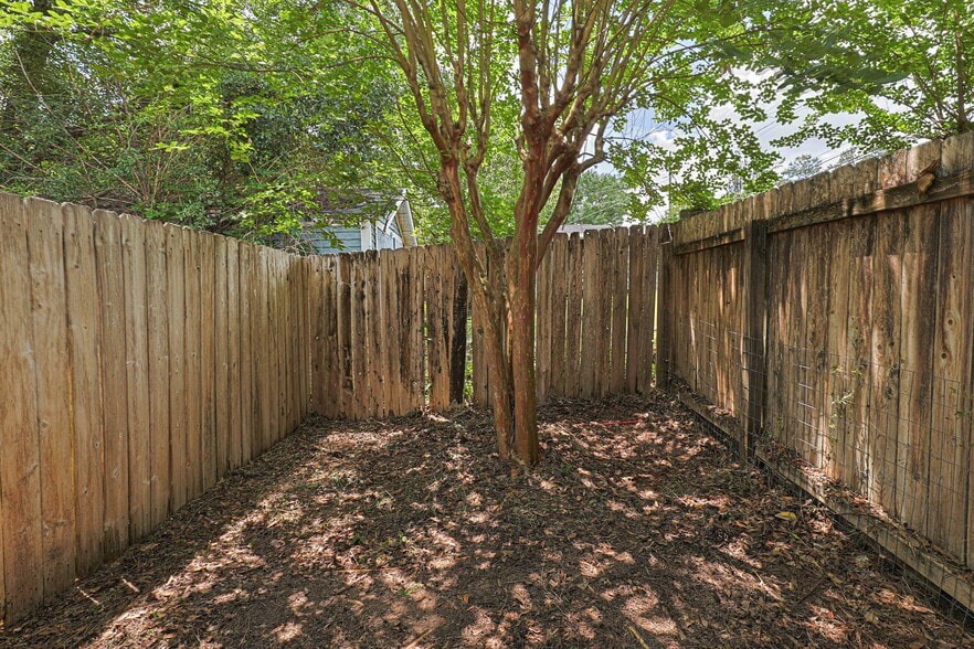 More Photos Of 5050 Warm Springs Rd, Columbus Office For Sale