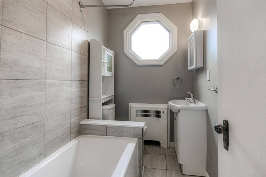 More Photos Of 99 Douglas St, Sudbury Apartments For Sale