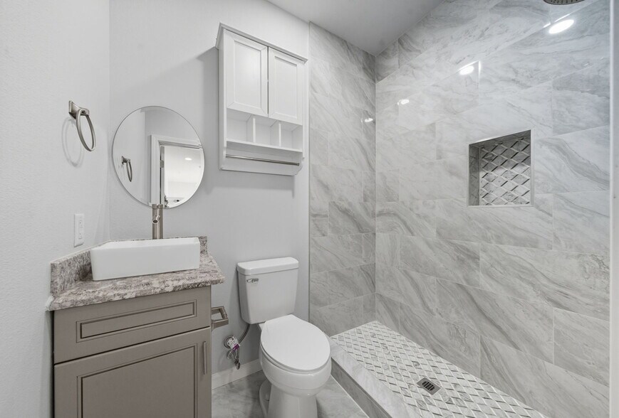 More Photos Of 715 28th St, Galveston Apartments For Sale