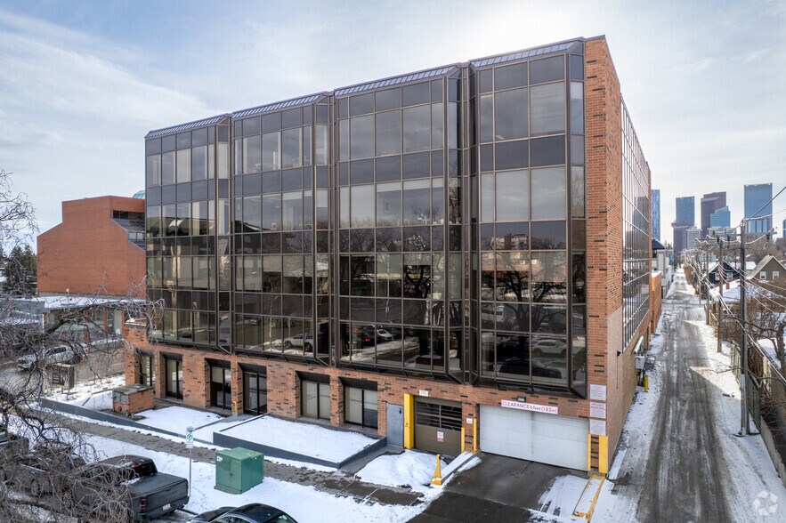 More Photos Of 1121 Centre St NW, Calgary Office For Lease