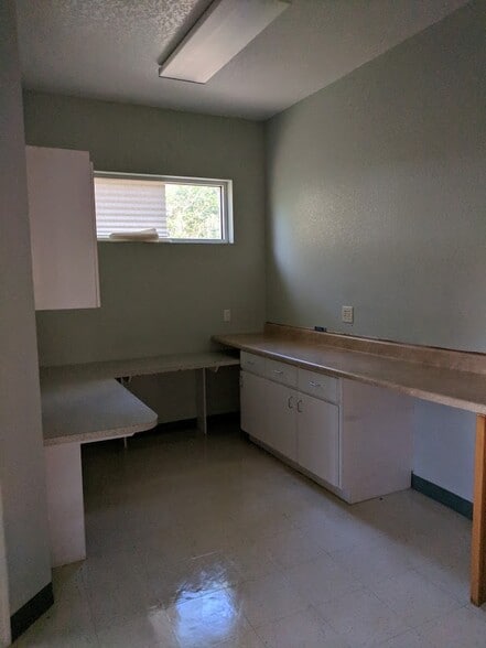 More Photos Of 150 SE 17th St, Ocala Office For Sale