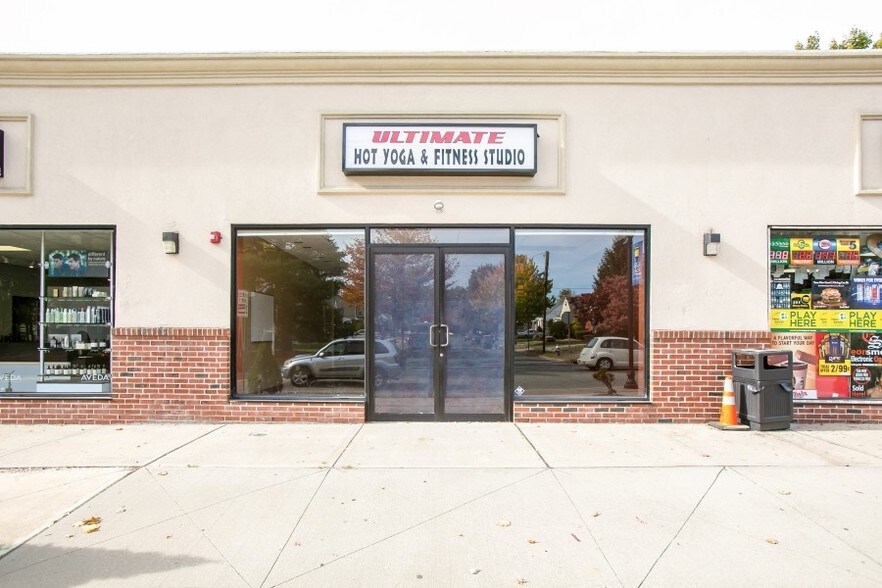 More Photos Of 10-16 River Rd, Fair Lawn Freestanding For Lease