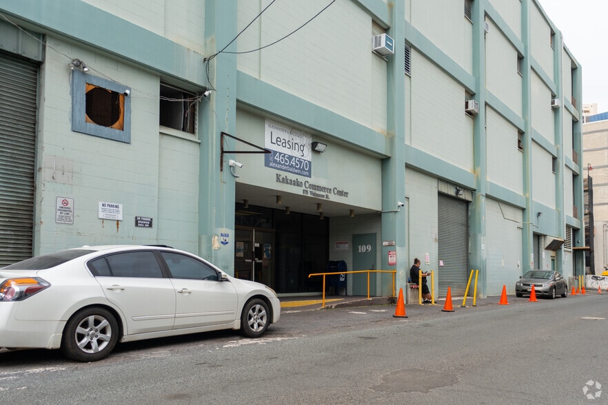 More Photos Of 875 Waimanu St, Honolulu Industrial For Lease
