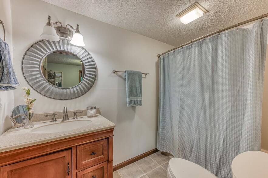 More Photos Of 19080 N Fork River Rd, Abingdon Specialty For Sale