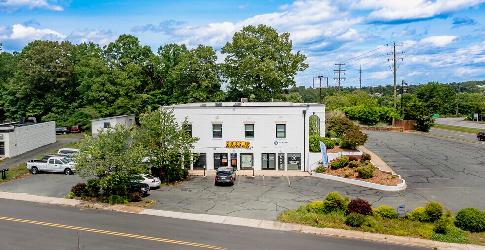 More Photos Of 490 Westfield Rd, Charlottesville Storefront Retail Office For Sale