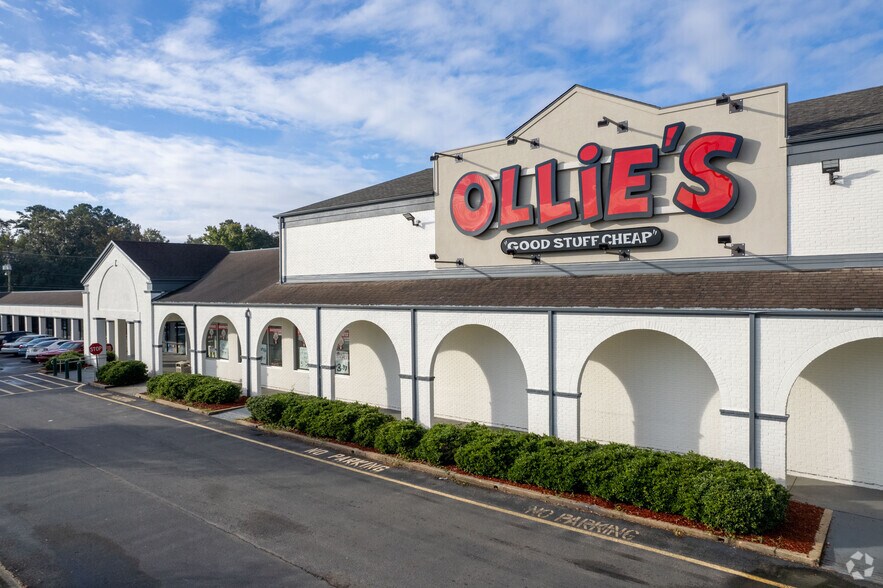 More Photos Of 2551 E Pinetree Blvd, Thomasville Unknown For Lease