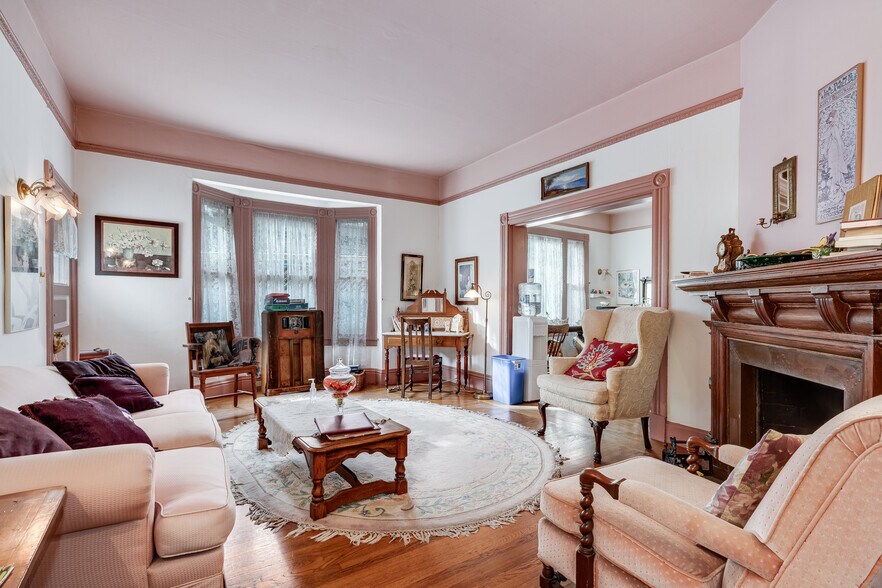 More Photos Of , Sonoma Unknown For Sale