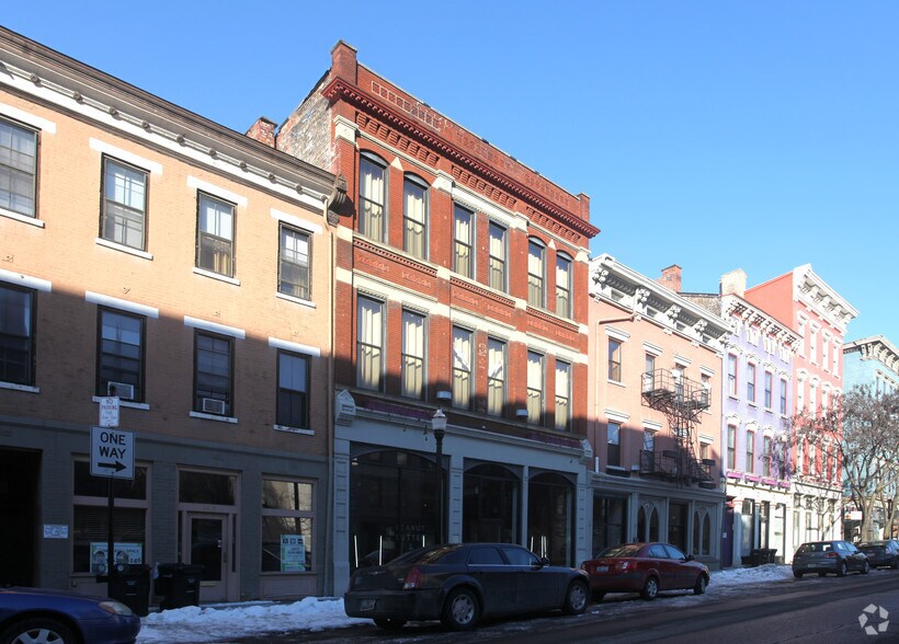 Primary Photo Of 1417 Main St, Cincinnati Apartments For Lease