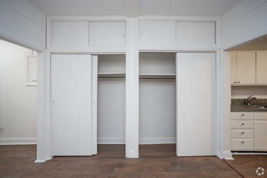 More Photos Of 328 S Mathilda St, Pittsburgh Multifamily For Sale