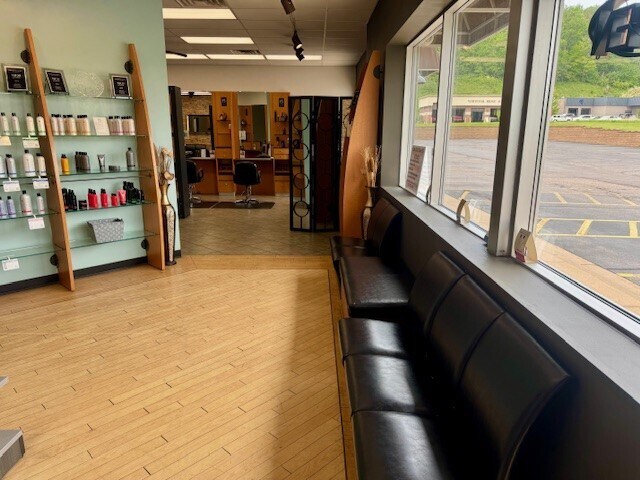 More Photos Of 1578 Paulson rd, River Falls General Retail For Lease