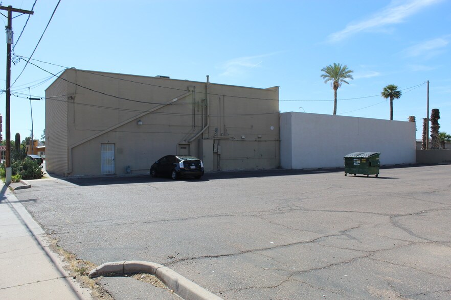 More Photos Of 244 N Country Club Dr, Mesa Storefront Retail Office For Lease