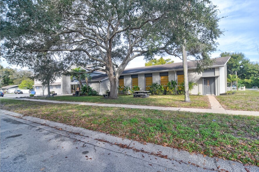 Primary Photo Of 380 Fulton Dr SE, Largo Religious Facility For Lease