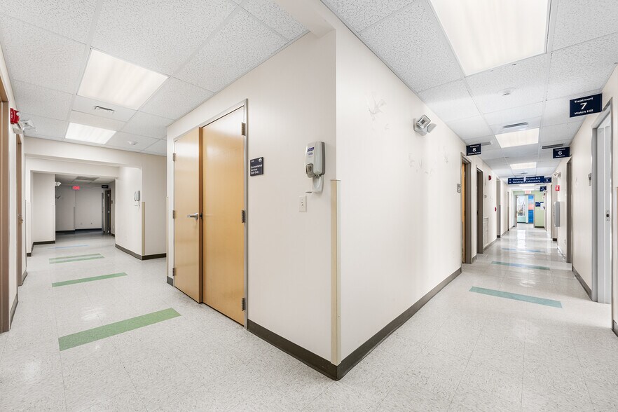 More Photos Of 183 Providence New London Tpke, North Stonington Unknown For Lease