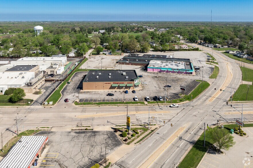 More Photos Of 1311 IL-48, Decatur Drugstore For Sale
