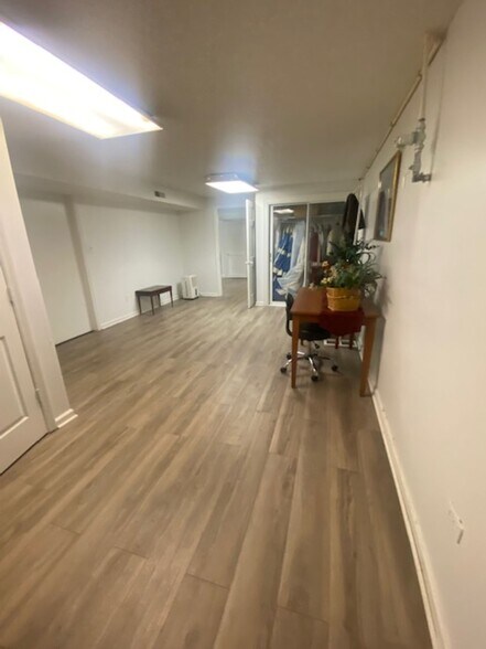 More Photos Of 109 Fontaine Dr, Ridgeway Funeral Home For Sale