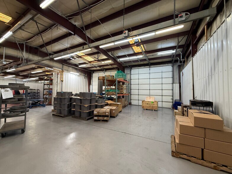 More Photos Of 435 Senn Rd, Inman Manufacturing For Sale