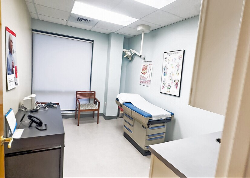 More Photos Of 340 Maple St, Marlborough Medical For Lease