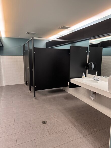 More Photos Of 18-24 Mollison Way, Lewiston Specialty For Sale