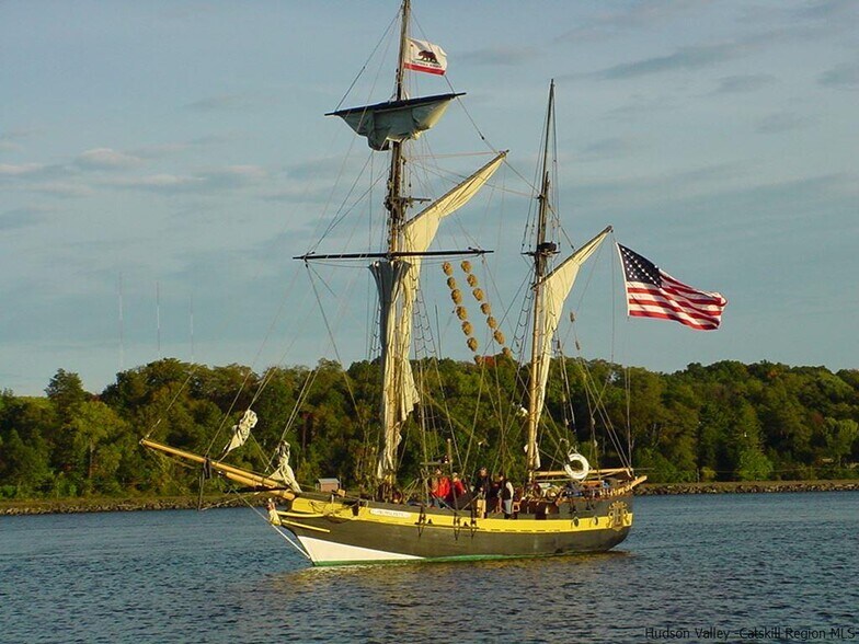 More Photos Of 103 Main St, Catskill Marina For Sale