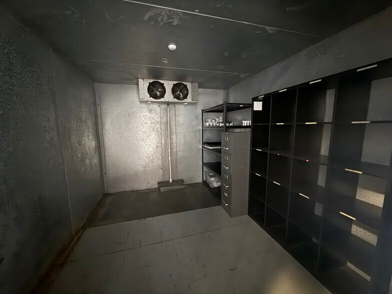 More Photos Of 930 N 1430 W, Orem Manufacturing For Lease