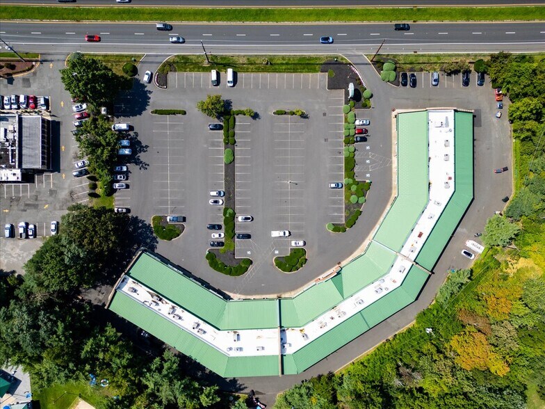 More Photos Of 100 US Highway 9, Manalapan Township Restaurant For Sale