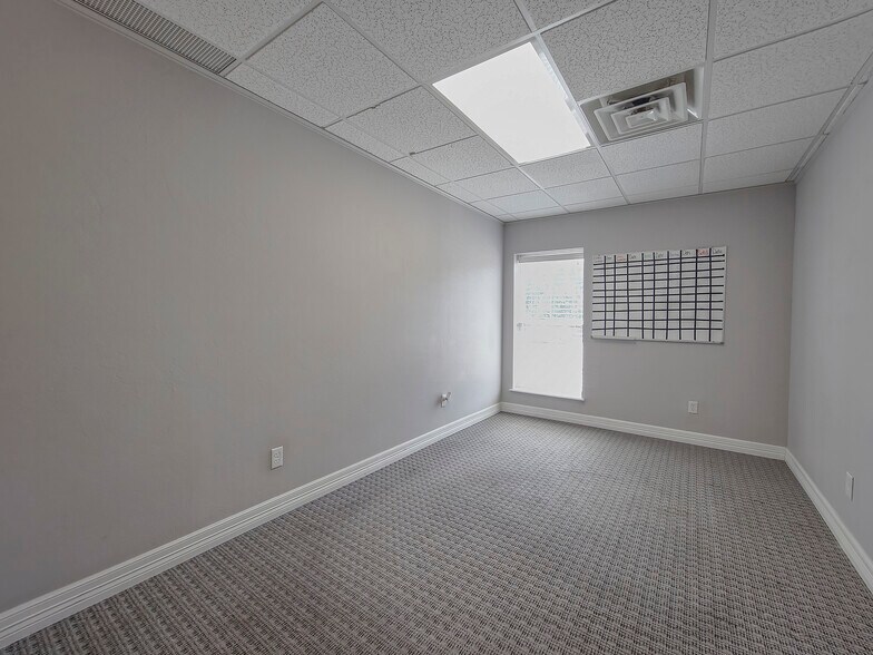 More Photos Of 6001 Nw Expressway, Oklahoma City Office For Sale