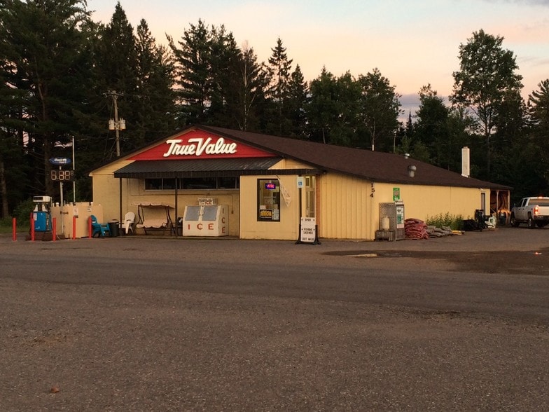 Primary Photo Of 154 Evergreen St, Republic General Retail For Sale