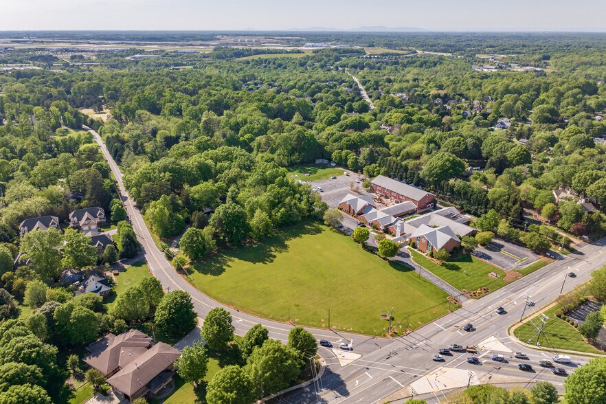 More Photos Of 5908 Ballinger Rd, Greensboro Medical For Lease