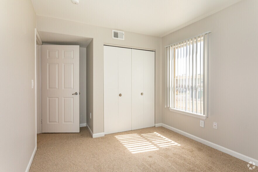 More Photos Of 10754 Belle Creek Blvd, Henderson Apartments For Lease