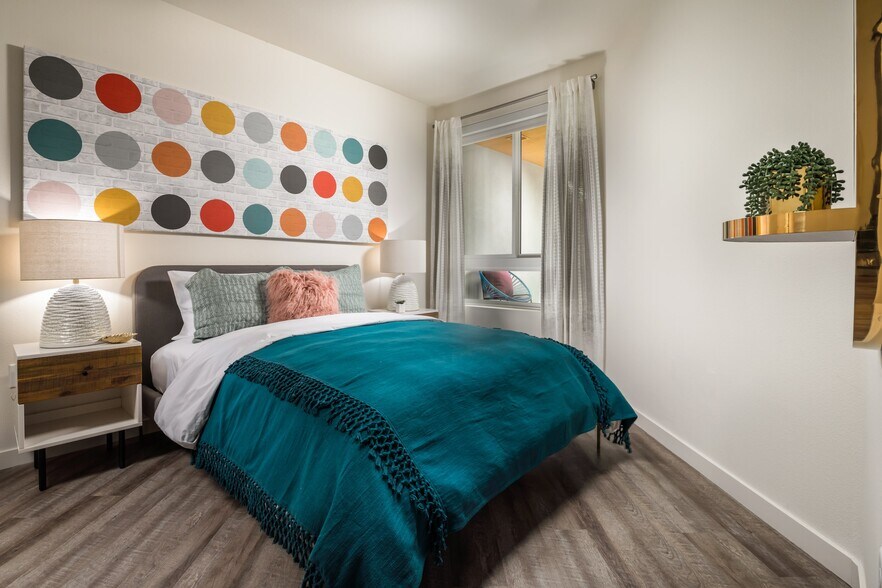 More Photos Of 424 W Pico Blvd, Los Angeles Apartments For Lease
