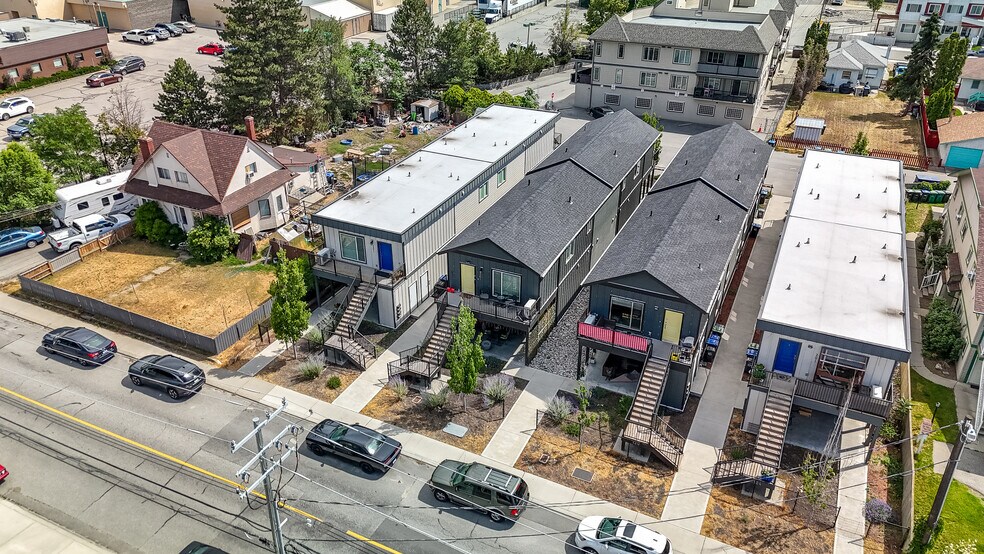 More Photos Of 116 Calgary Av, Penticton Apartments For Sale