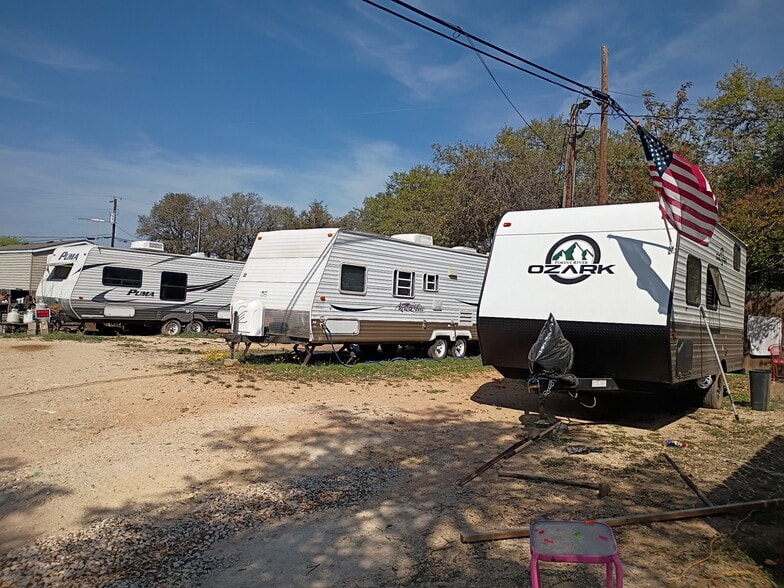 Primary Photo Of 9895 FM 2673, Canyon Lake Trailer Camper Park For Sale