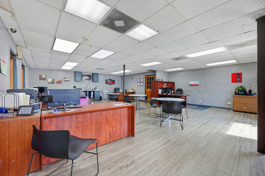 More Photos Of 1512 Cassat Ave, Jacksonville Freestanding For Sale