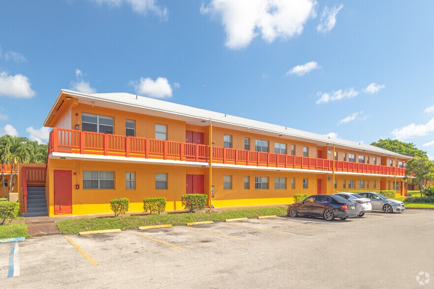 More Photos Of 1422 NW 2nd St, Fort Lauderdale Apartments For Sale