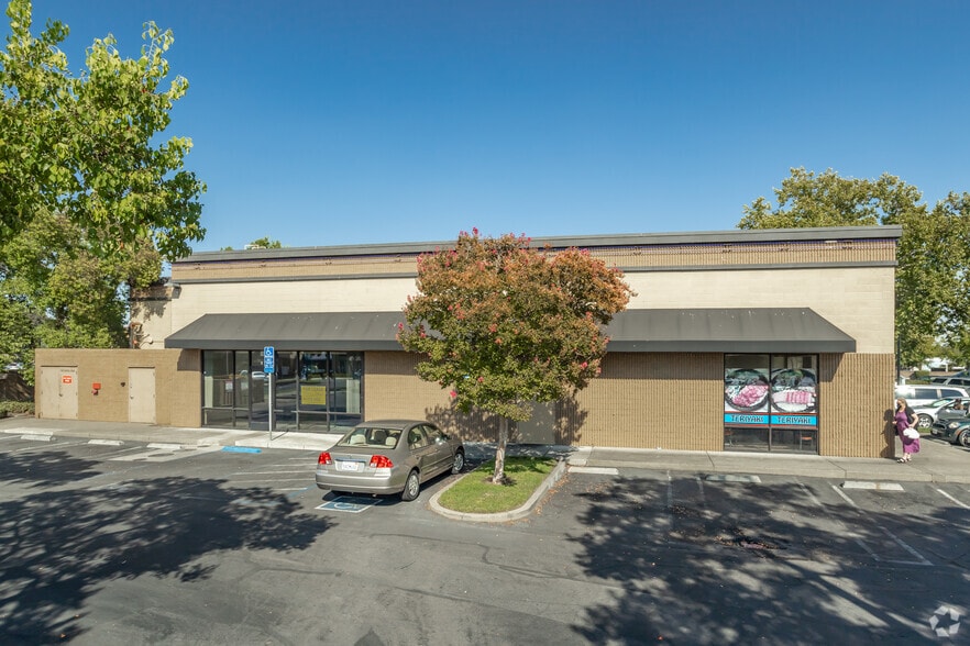 More Photos Of 2310-2352 Sunrise Blvd, Rancho Cordova Unknown For Lease