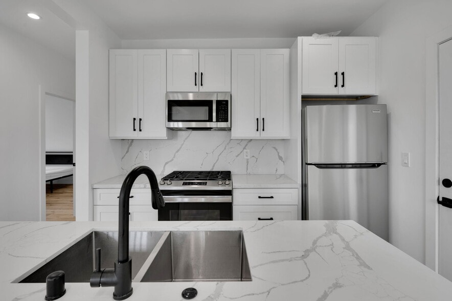 More Photos Of 2434-2438 Broadway, San Diego Apartments For Sale
