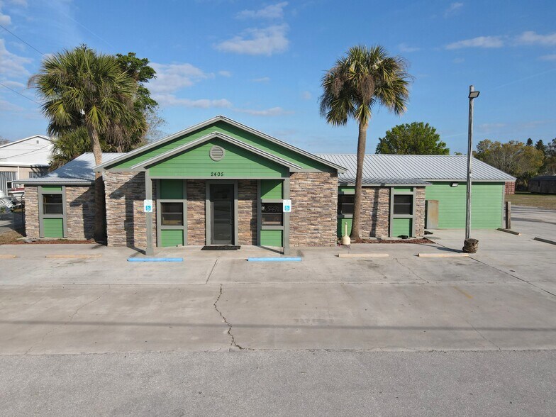 Primary Photo Of 2405 US-441 Hwy, Okeechobee Restaurant For Sale