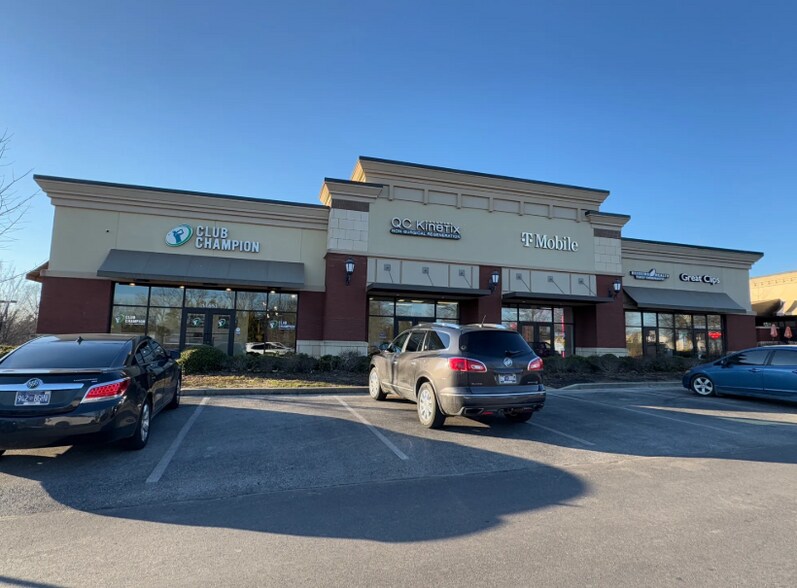 More Photos Of 11651-11657 Parkside Dr, Knoxville Freestanding For Lease