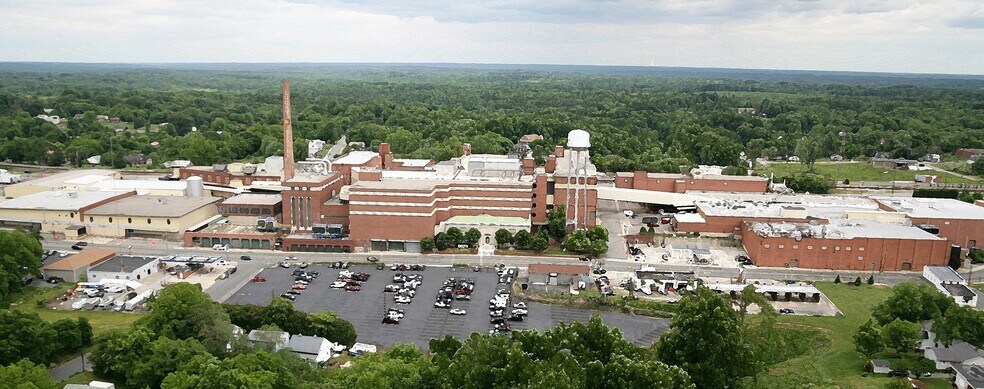 More Photos Of 301 N Scales St, Reidsville Manufacturing For Sale