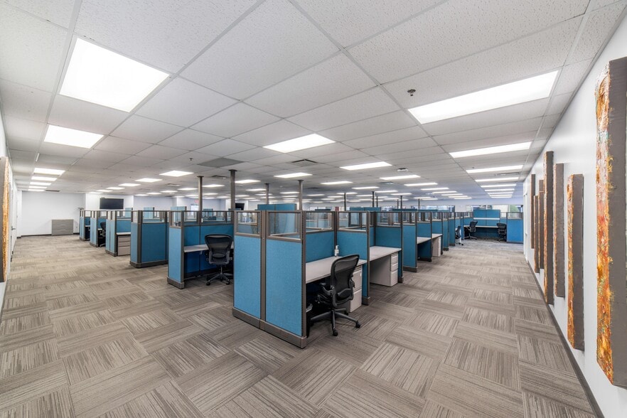 More Photos Of 306 JB Hunt Corporate Dr, Lowell Office For Sale