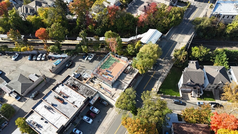 More Photos Of 2100 Clove Rd, Staten Island Storefront For Lease