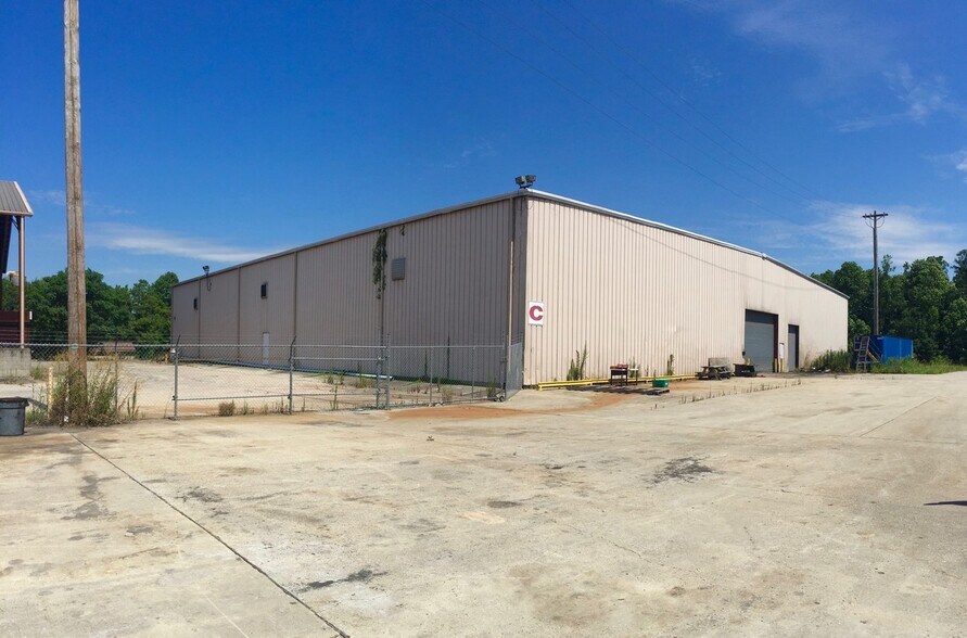 More Photos Of 385 French Collins Rd, Conway Warehouse For Lease