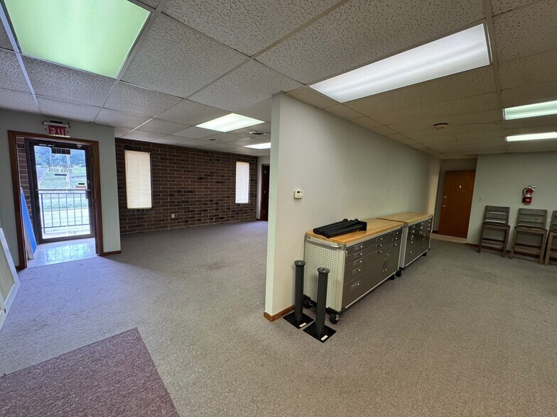 More Photos Of 4609 S Norfleet Rd, Independence Office For Sale