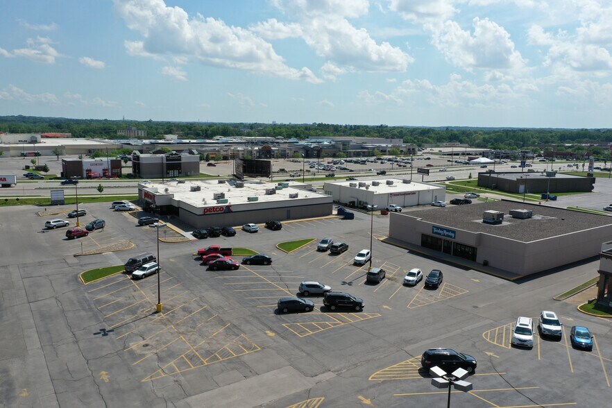 More Photos Of 1370 Twixt Town Rd, Marion Freestanding For Lease