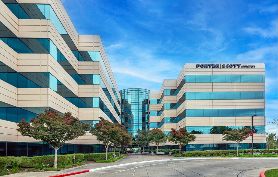 More Photos Of 2180 Harvard St, Sacramento Office For Lease