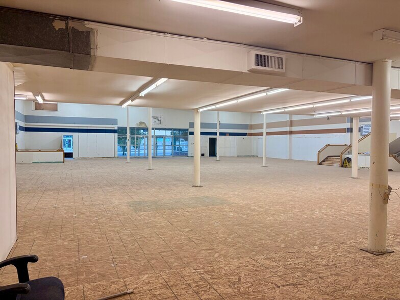More Photos Of 202 Main Ave S, Twin Falls Coworking Space