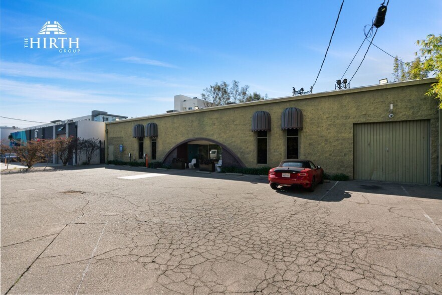 More Photos Of 11128 Weddington St, North Hollywood Movie Radio TVStudio For Sale